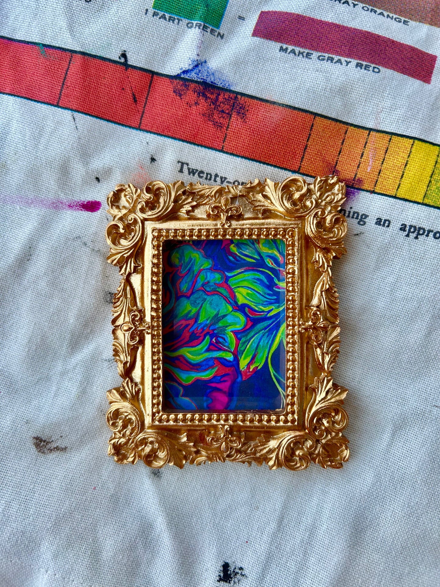 FLEURescent Carnation Miniature Art Magnet